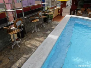 Fields Walking Street Hotel - Image 4