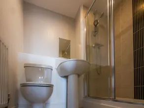 Royale Blenheim Apartment - Image 4
