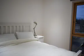Modern 1 Bedroom Apartment Near Homerton - Image 2