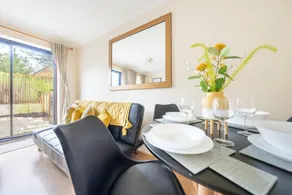 Pierocks Wickets Luxury Entire House, Free Parking and Wi-fi in Maidenhead - Image 4