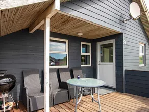 Cosy Holiday Home in Henne With Swimming Pool - Image 2