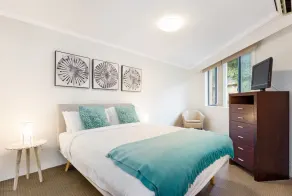 Pyrmont Modern 1 BDR Apartment 28 MIL - Image 2