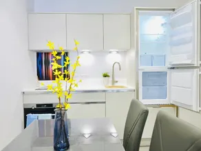 Executive 1 Bed Apartment in Winchester, Hampshire - Image 3