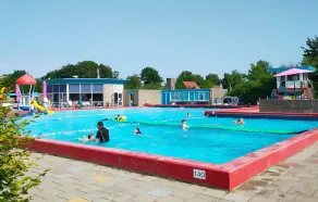 Awesome Home in Heinkenszand With 3 Bedrooms, Wifi and Outdoor Swimming Pool - Image 4