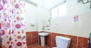 Hualien Train Station Backpackers Hostel - Image 5