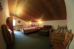 Hotel Cristina - Image 3