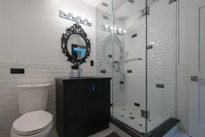 Applewood Suites - Queen West Studio - Image 5