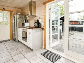 Pleasing Holiday Home in Syddanmark near Sea - Image 5