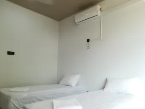 Thilini Hotel Apartment - Image 2
