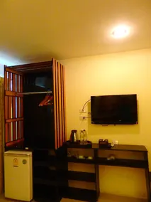 Pohseen Hotel - Image 5