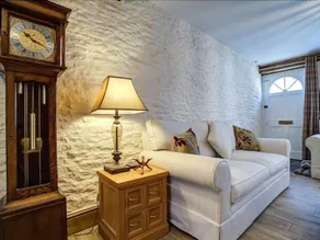 Aelia Cottage - Image 2