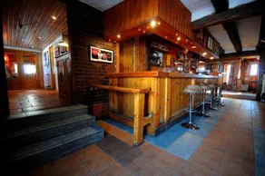 Les Lores - Image 3