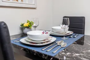 Prime Location - Luxury 1BR With King Bed - Steps From Byward Market - Image 3