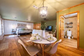 Rose Lane Cottage Studio With Game Room and Private Hot Tub by Redawning - Image 5