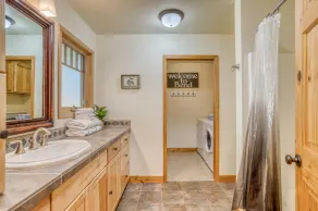 The Settle Inn Riverfront Retreat - Image 3