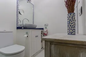 Beautiful aparment in frontsea - Image 4