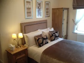 Grange View Bed and Breakfast - Image 2