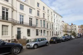 1 Bedroom Apartment in Notting Hill Accommodates 2 - Image 3