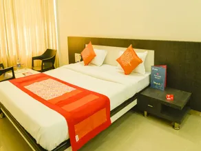 Hotel Theem Plaaza - Image 5