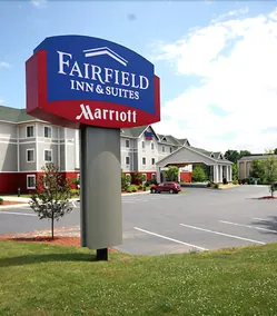 Fairfield Inn and Suites White River Junction - Image 4