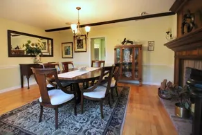 Tudor Oaks Inn - Image 5