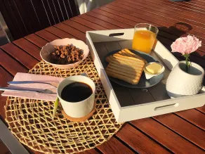 Miramar Bed & Breakfast - Image 5
