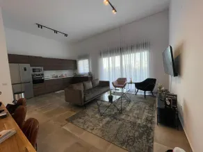 Deluxe Apartment with Private GardenArea - Image 2