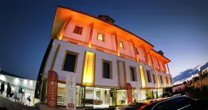 Beyaz Saray Otel - Image 1