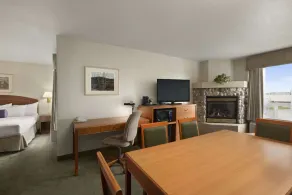 Days Inn Red Deer - Image 2