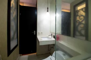 RedDoorz near Rungkut Industry - Image 2