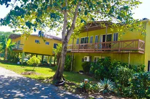 Le Mer Ocean Front Villas - Image 2