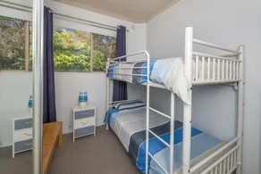 Del Rae Unit 15 25 Shoal Bay Road - Image 2
