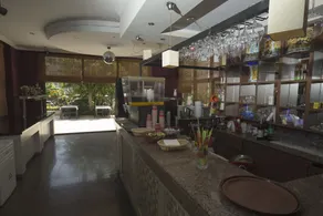 Azalea Apart Hotel - Image 2
