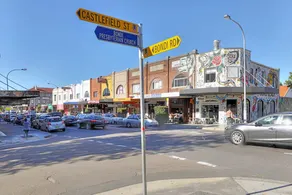 Private 4 Bedroom Beach House in Bondi - Image 5