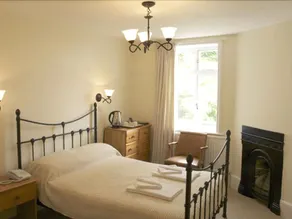 Ventnor Towers - Image 2