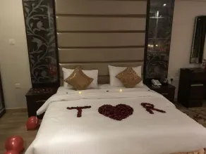 Doolve Hotel - Image 2