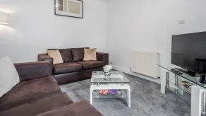 CONEN Hornchurch Apartment - Image 2