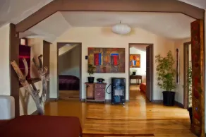 A La Maison - Image 2