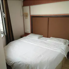 Ya'an Hotel Dalian - Image 3