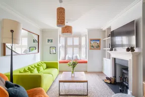 Luxe Modern Townhouse - Image 3