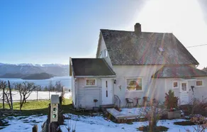 Nice Home in Utåker With 5 Bedrooms and Wifi - Image 4