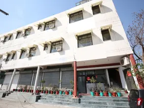 Hotel Neelkamal by OYO Rooms - Image 3