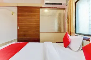 OYO 40635 Hotel Shloka - Image 2