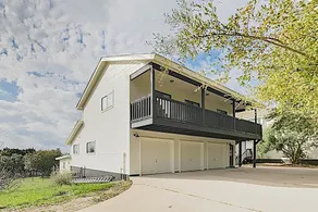 New Listing! Hill Country Getaway W/ Large Balcony 2 Bedroom Apts - Image 5