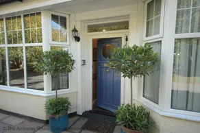 London House - Image 3