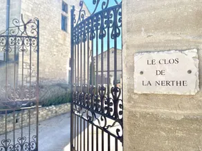 Le Clos De La Nerthe - Image 5