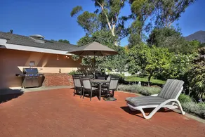 3BR 2BA Classic Montecito House Minutes to Butterfly Beach by RedAwning - Image 5
