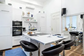 Dandy Deluxe Apartments - Image 3