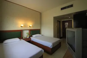 River Inn - Image 5