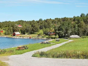 4 Star Holiday Home in Tomrefjord - Image 5
